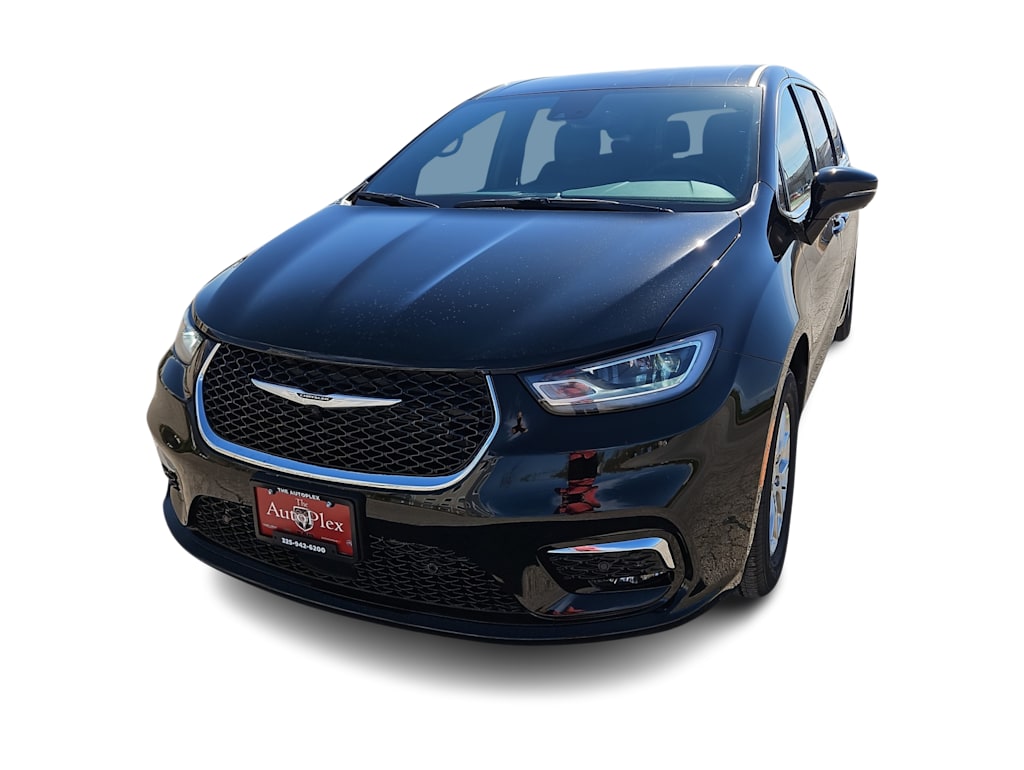 Thumbnail: 2026 Chrysler Pacifica - 4