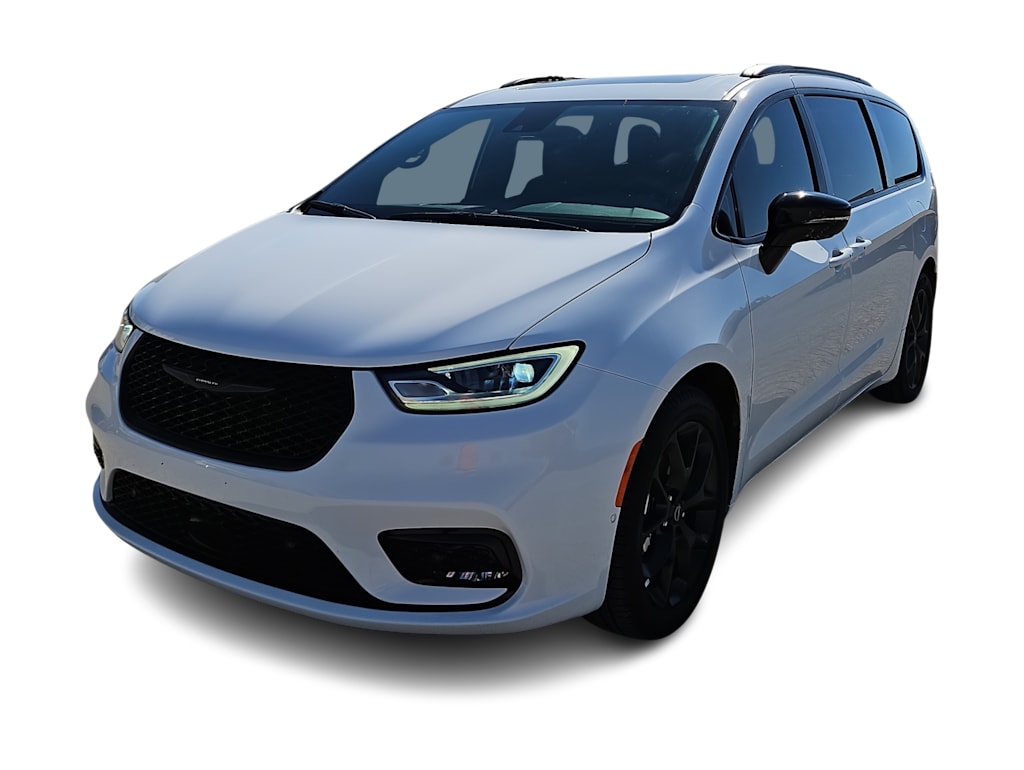 Thumbnail: 2026 Chrysler Pacifica - 17