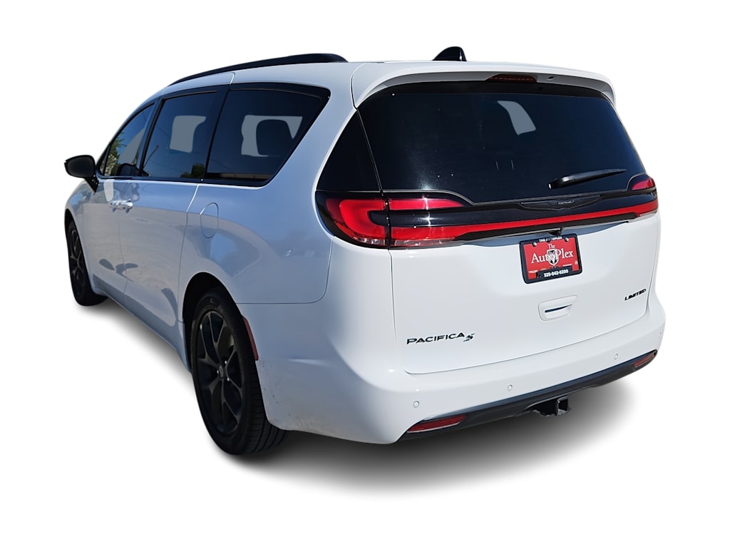 Thumbnail: 2026 Chrysler Pacifica - 4