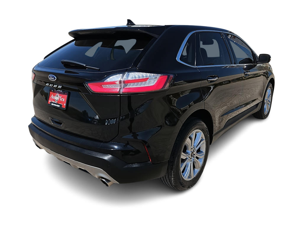 Thumbnail: 2023 Ford Edge - 19