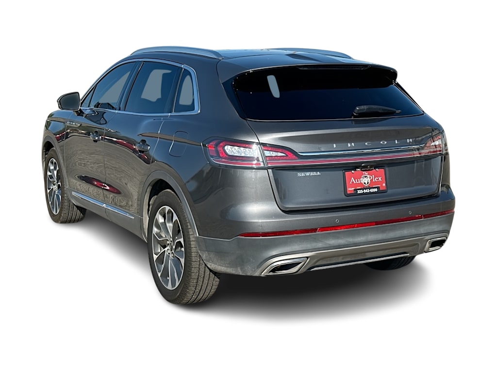 Thumbnail: 2023 Lincoln Nautilus - 4