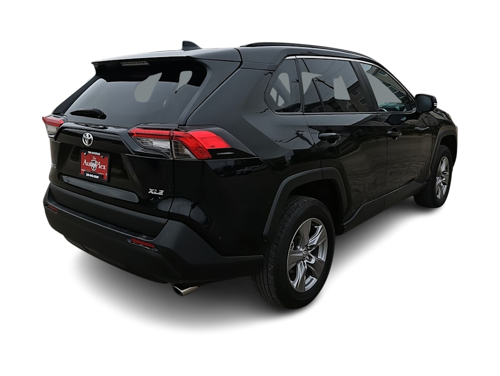 Thumbnail: 2024 Toyota RAV4 - 21