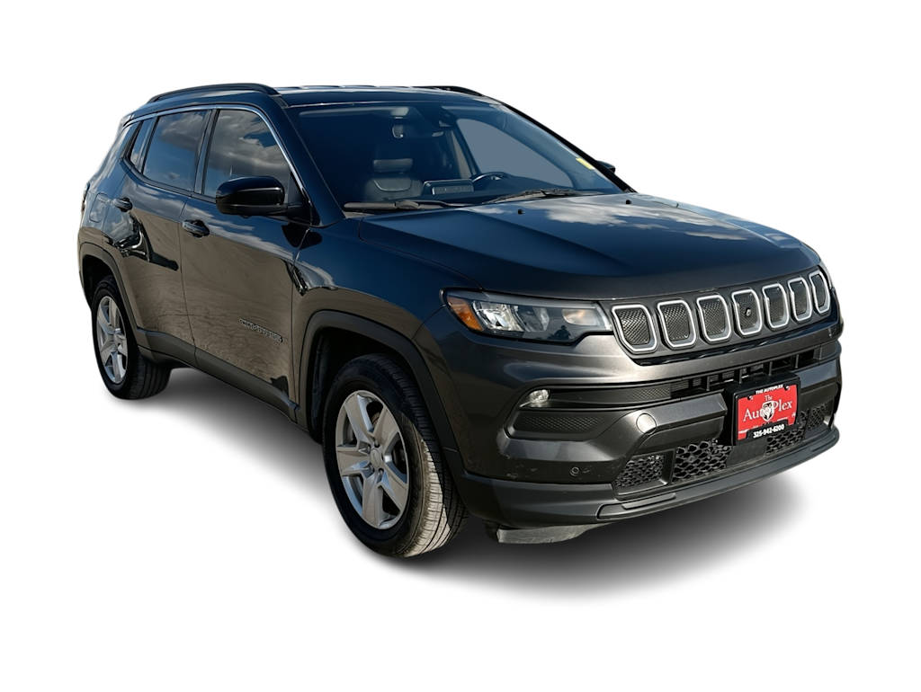 Thumbnail: 2022 Jeep Compass - 18