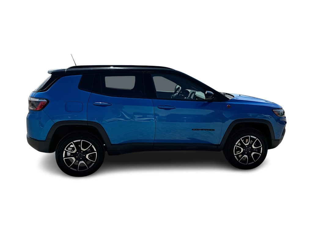 Thumbnail: 2025 Jeep Compass - 21
