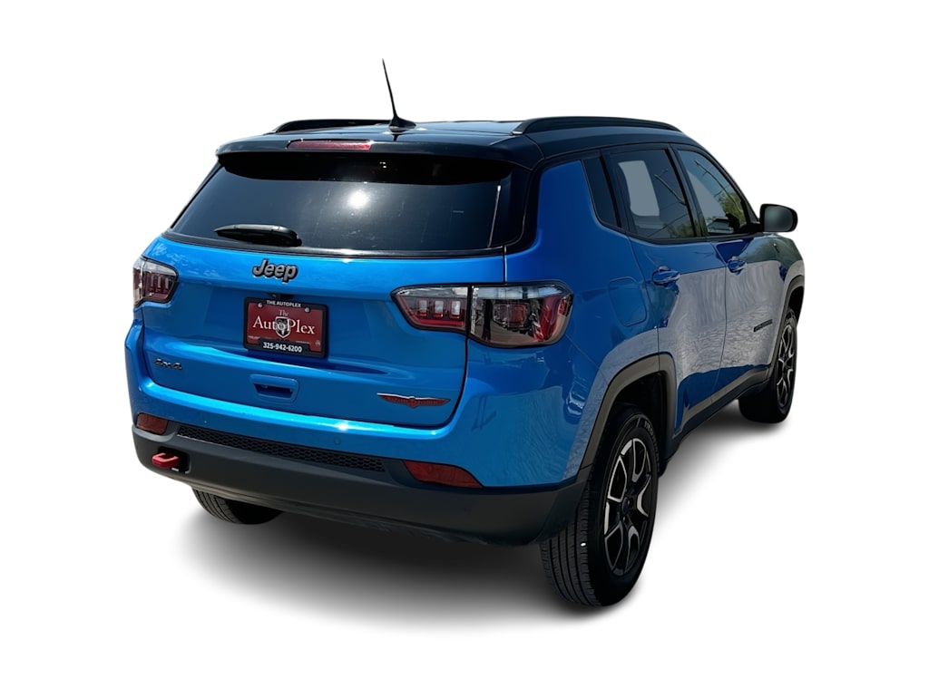 Thumbnail: 2025 Jeep Compass - 20