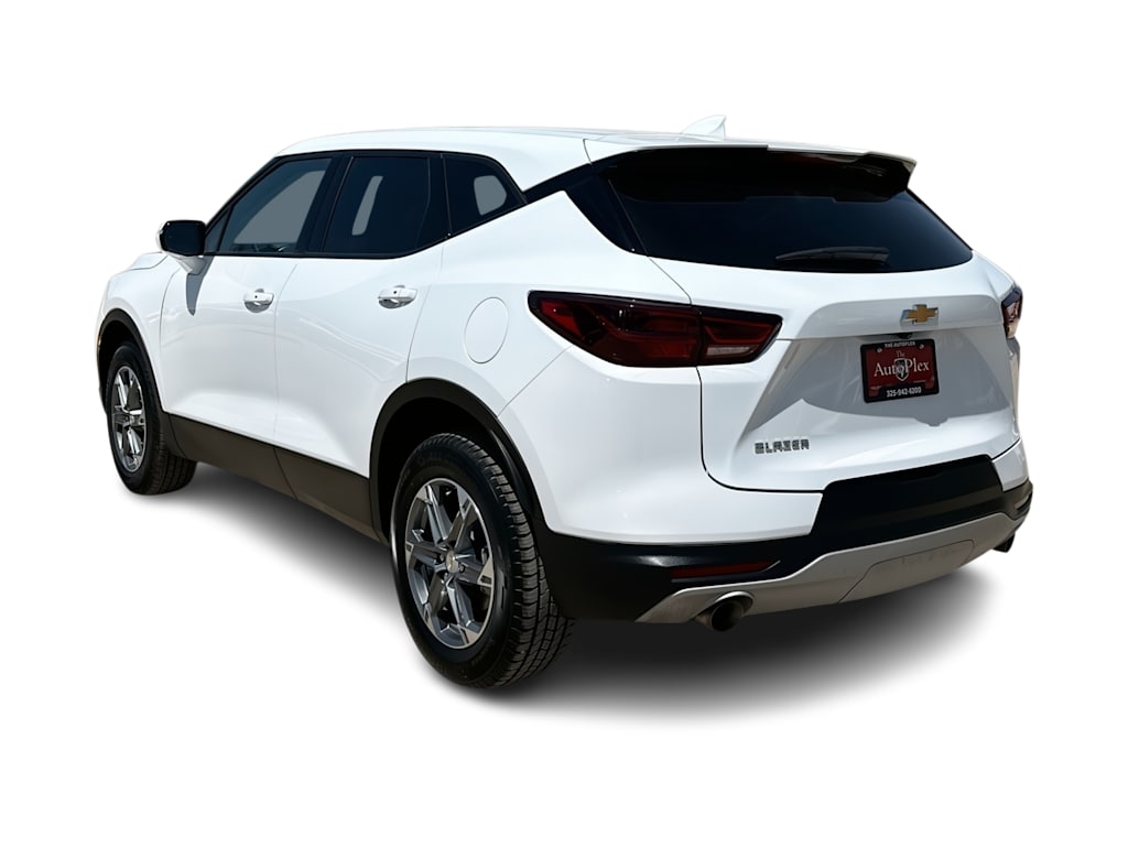 Thumbnail: 2025 Chevrolet Blazer - 4