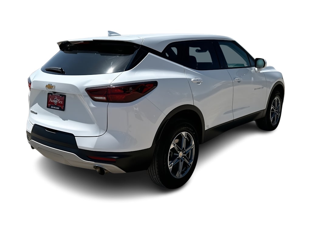 Thumbnail: 2025 Chevrolet Blazer - 22