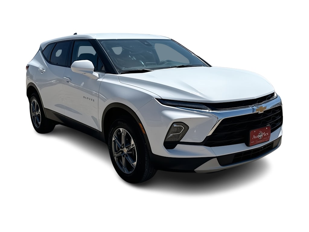 Thumbnail: 2025 Chevrolet Blazer - 19