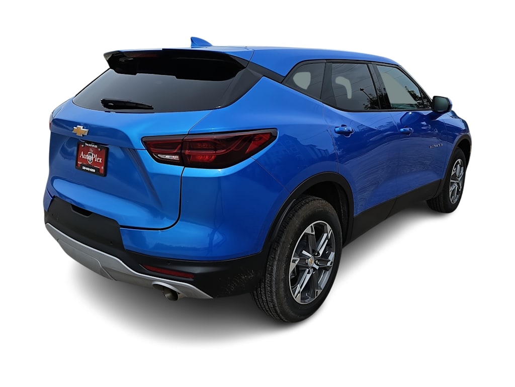 Thumbnail: 2026 Chevrolet Blazer - 18