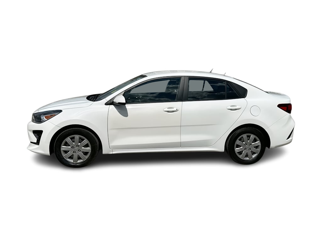Thumbnail: 2023 Kia Rio - 3
