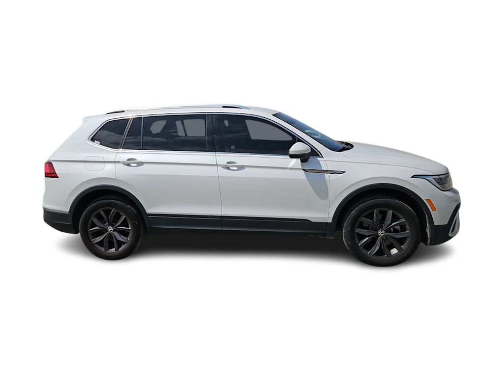 Thumbnail: 2023 Volkswagen Tiguan - 21