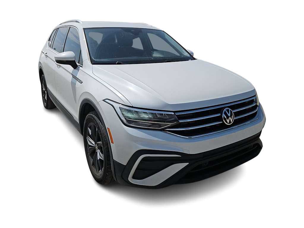 Thumbnail: 2023 Volkswagen Tiguan - 18