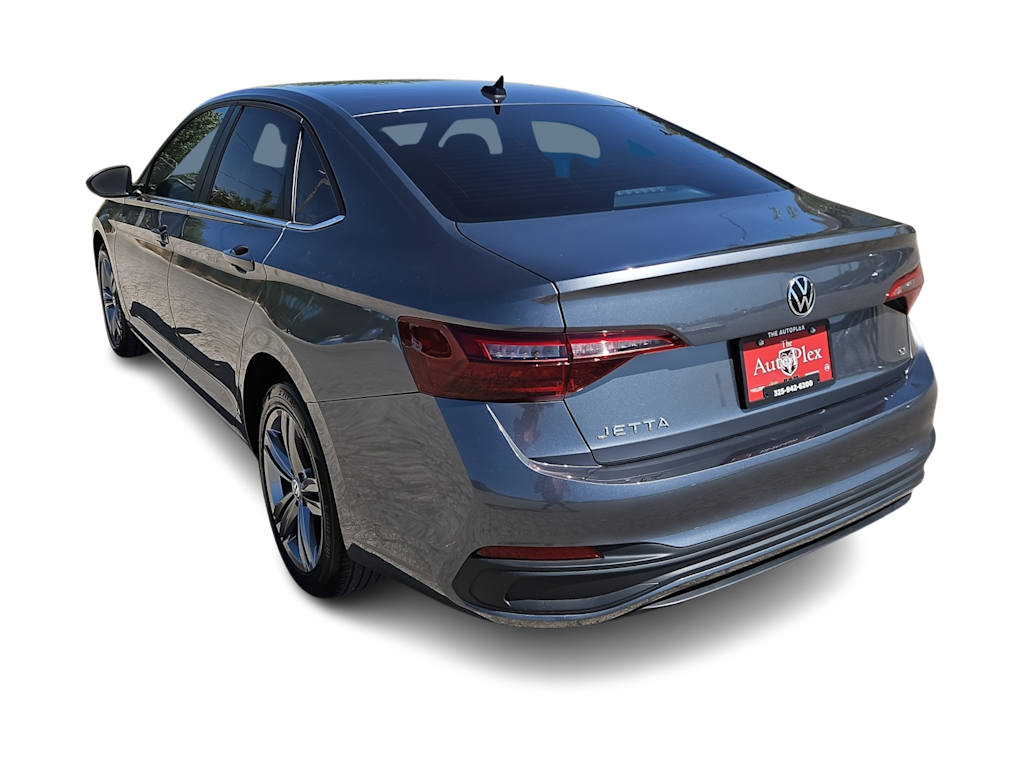 Thumbnail: 2024 Volkswagen Jetta - 4