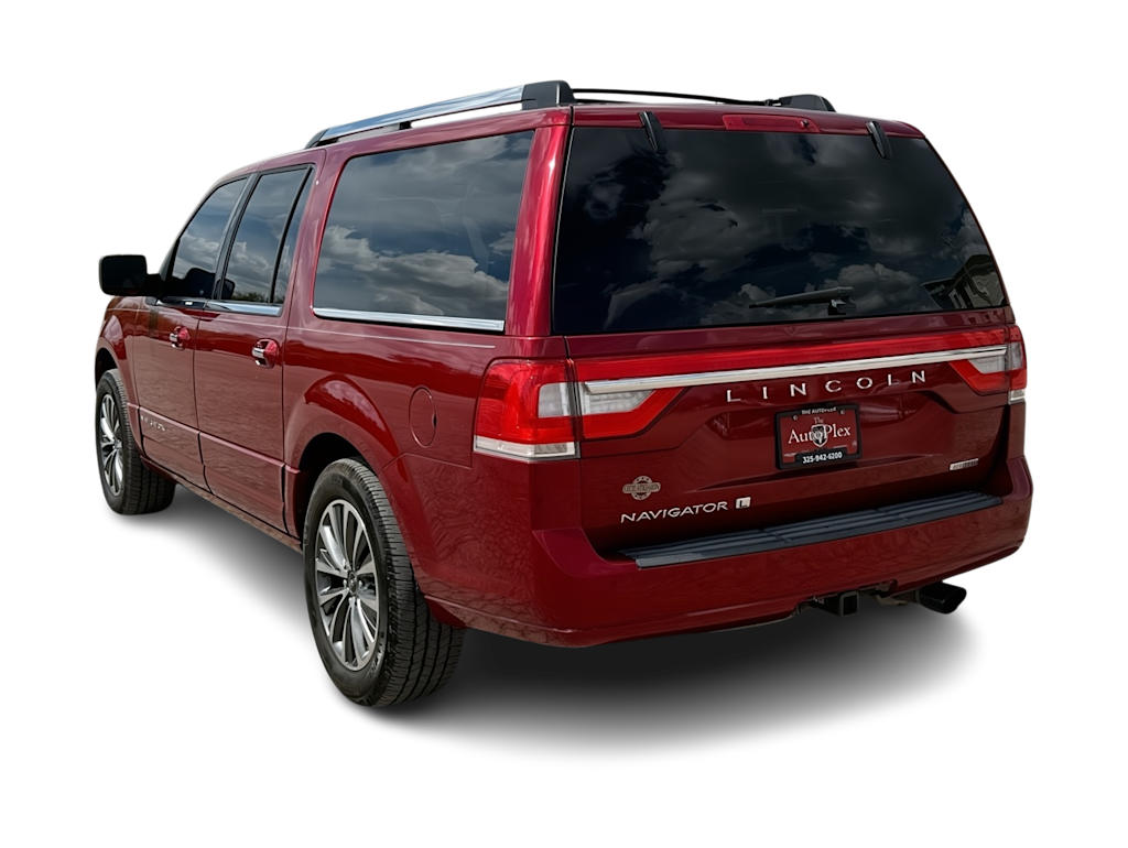 Thumbnail: 2016 Lincoln Navigator L - 4