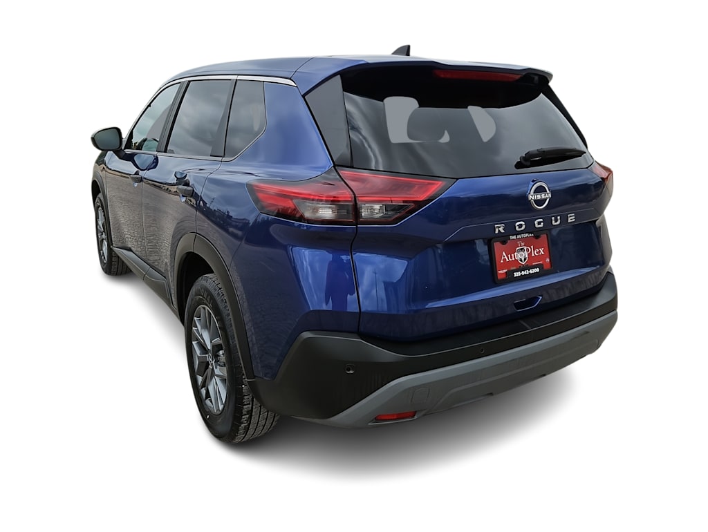 Thumbnail: 2023 Nissan Rogue - 4