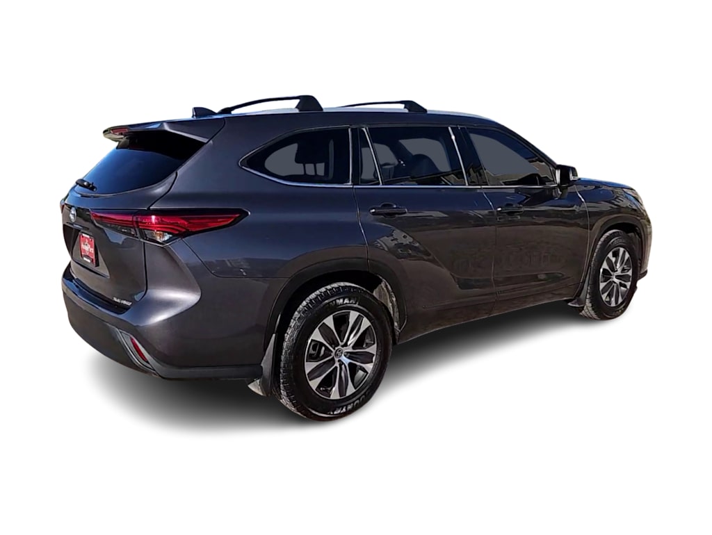 Thumbnail: 2022 Toyota Highlander - 20