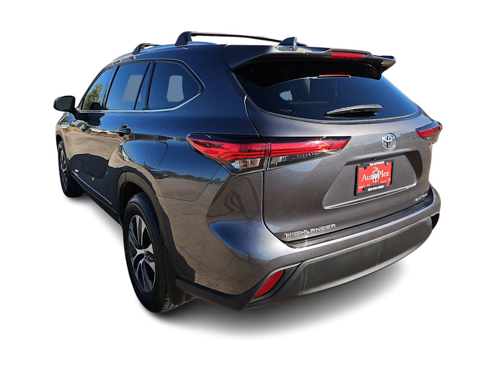 Thumbnail: 2022 Toyota Highlander - 24