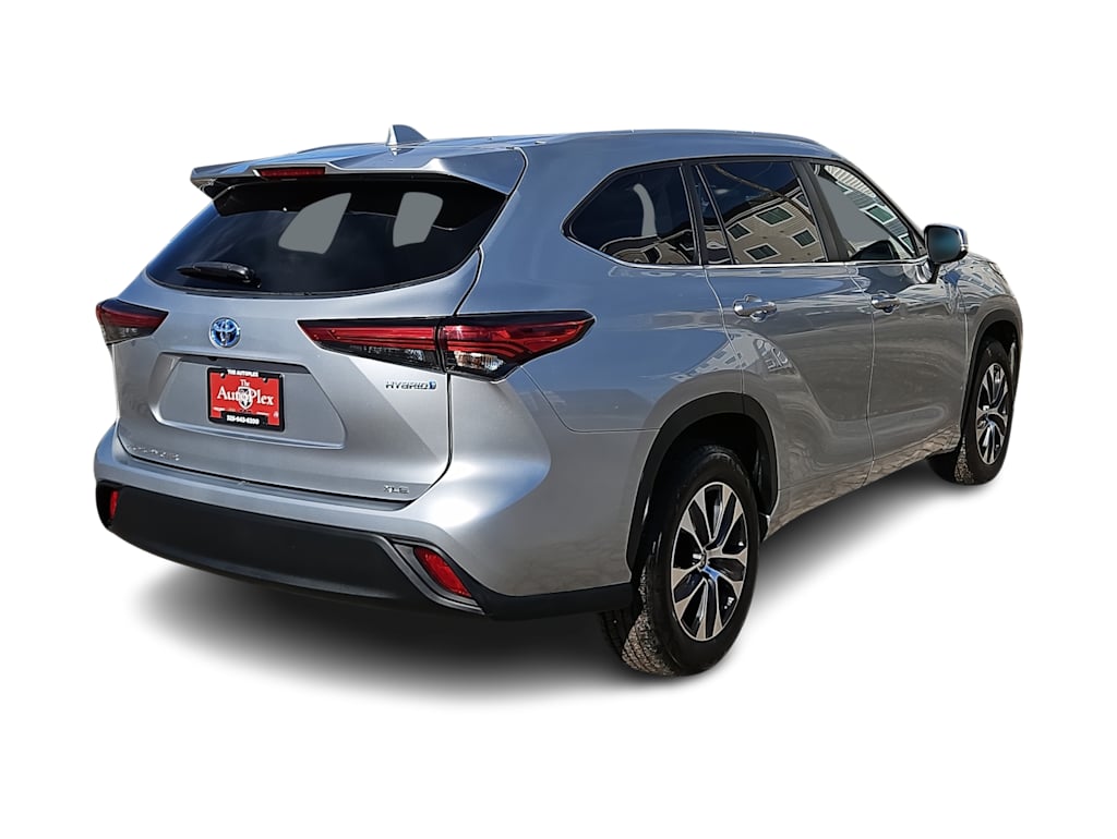 Thumbnail: 2023 Toyota Highlander - 19