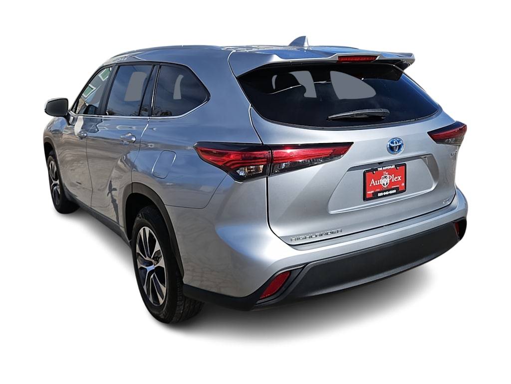 Thumbnail: 2023 Toyota Highlander - 5