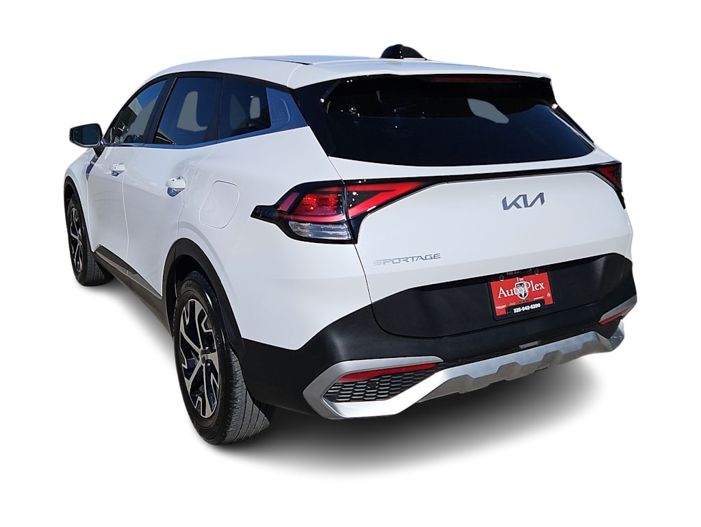 Thumbnail: 2024 Kia Sportage - 4