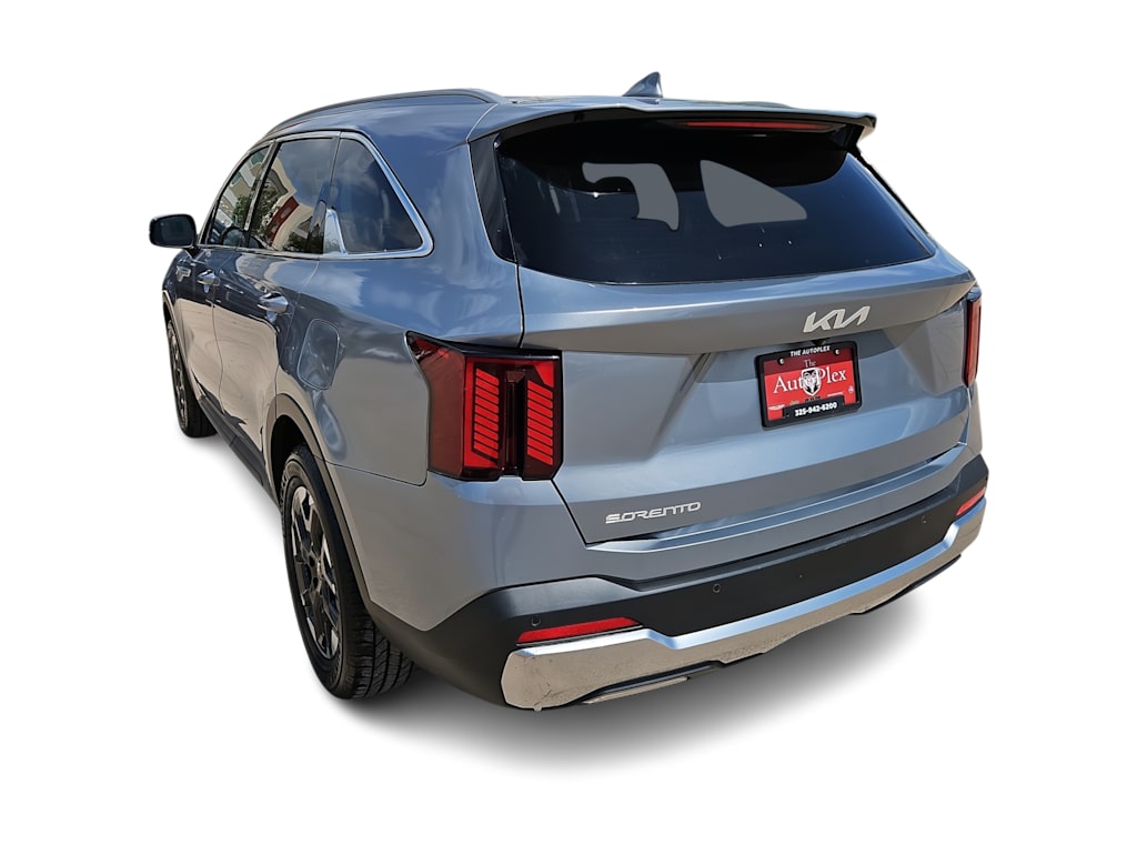 Thumbnail: 2024 Kia Sorento - 4