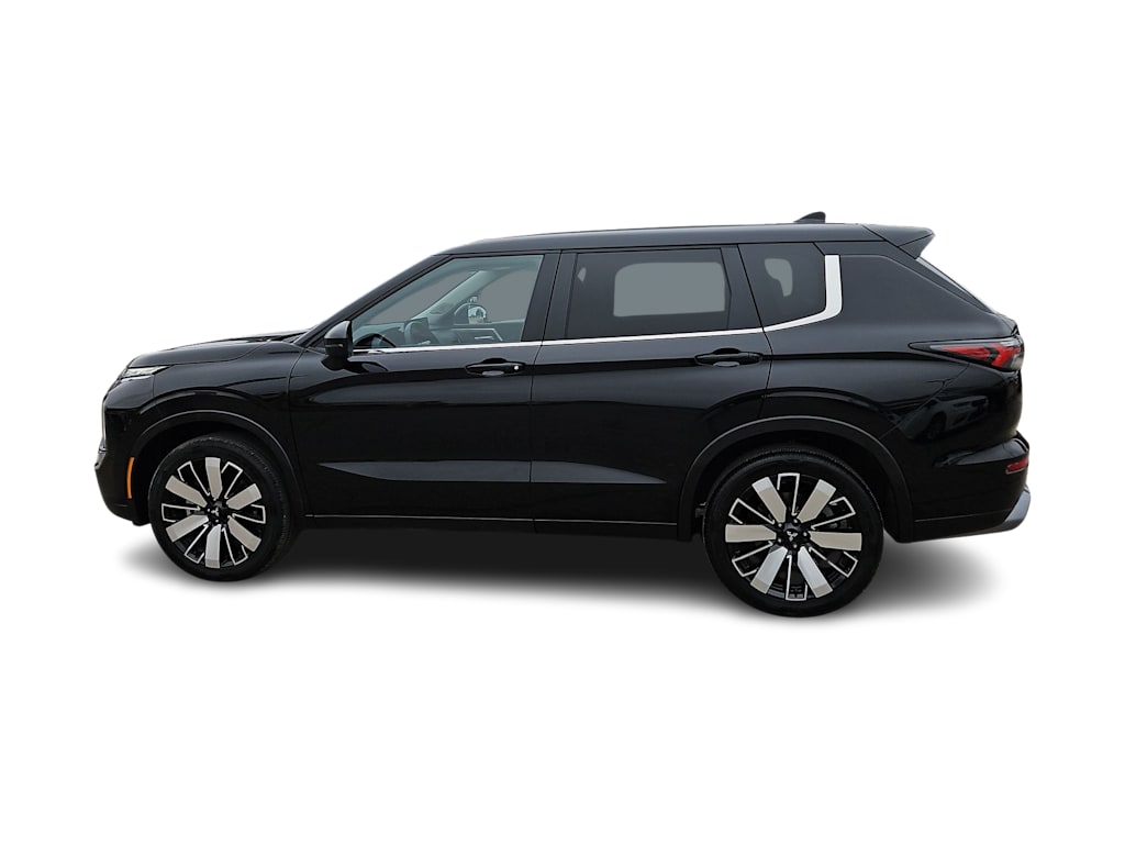 Thumbnail: 2025 Mitsubishi Outlander - 3
