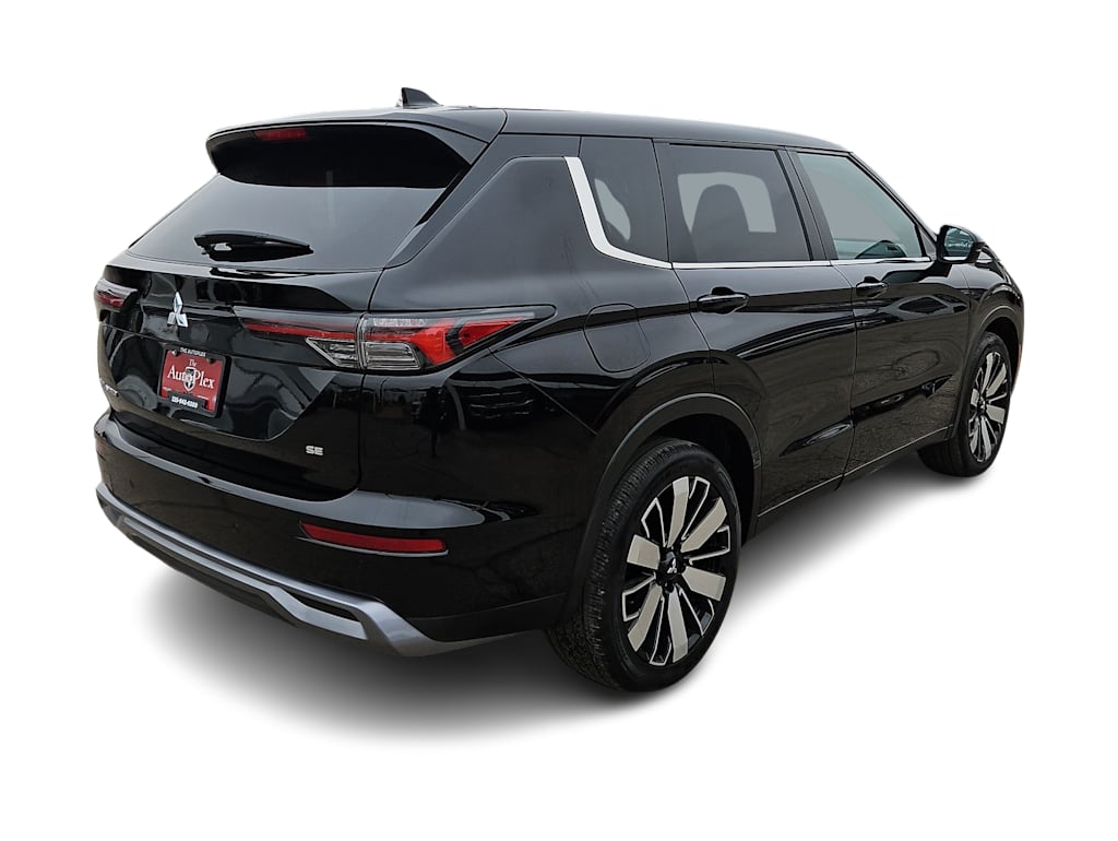 Thumbnail: 2025 Mitsubishi Outlander - 19