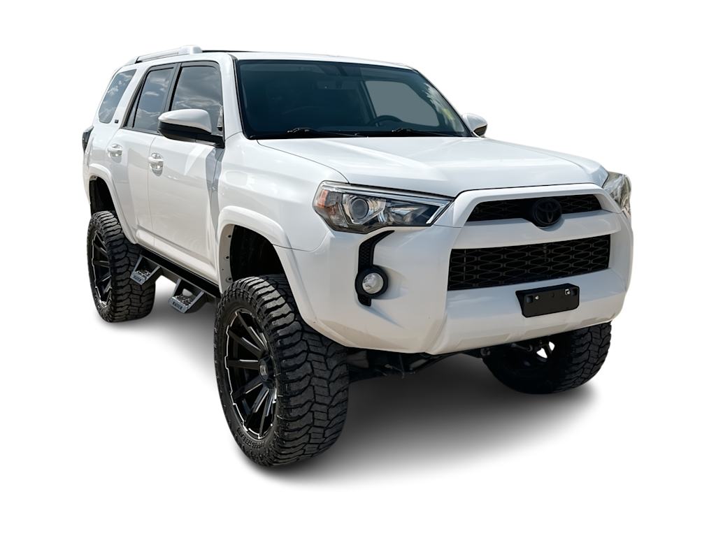 Thumbnail: 2018 Toyota 4Runner - 19