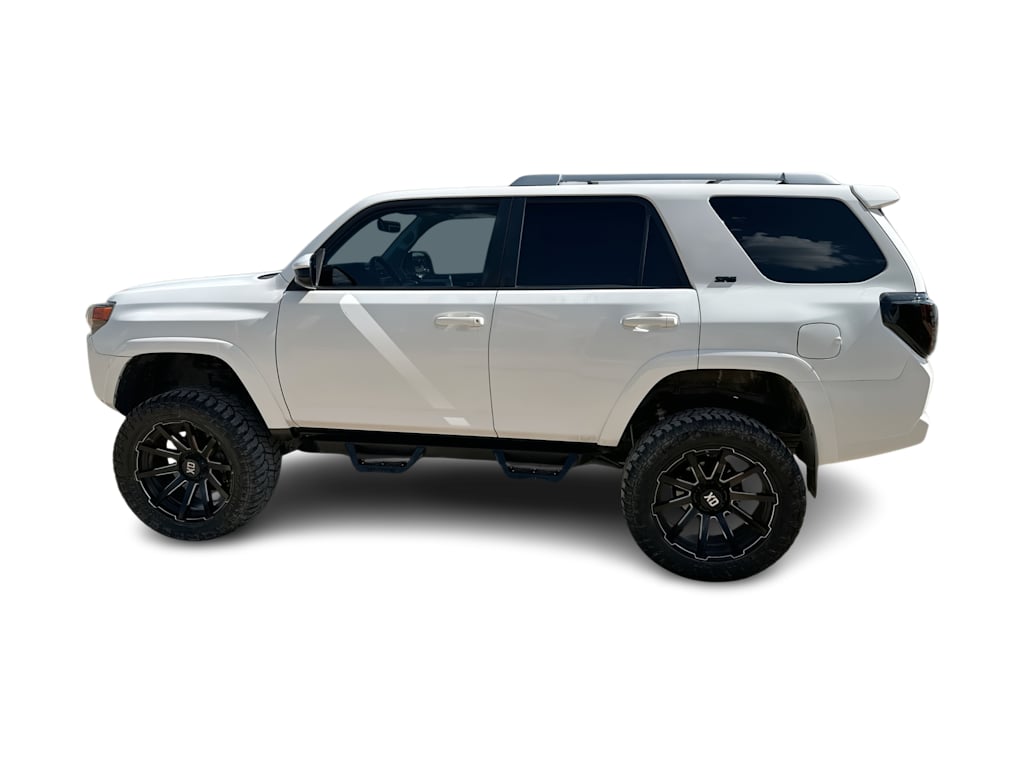 Thumbnail: 2018 Toyota 4Runner - 24