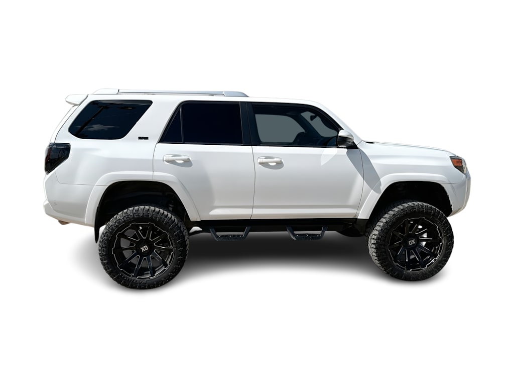 Thumbnail: 2018 Toyota 4Runner - 23