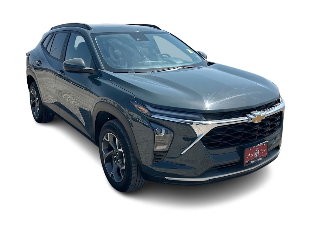 Thumbnail: 2025 Chevrolet Trax - 19