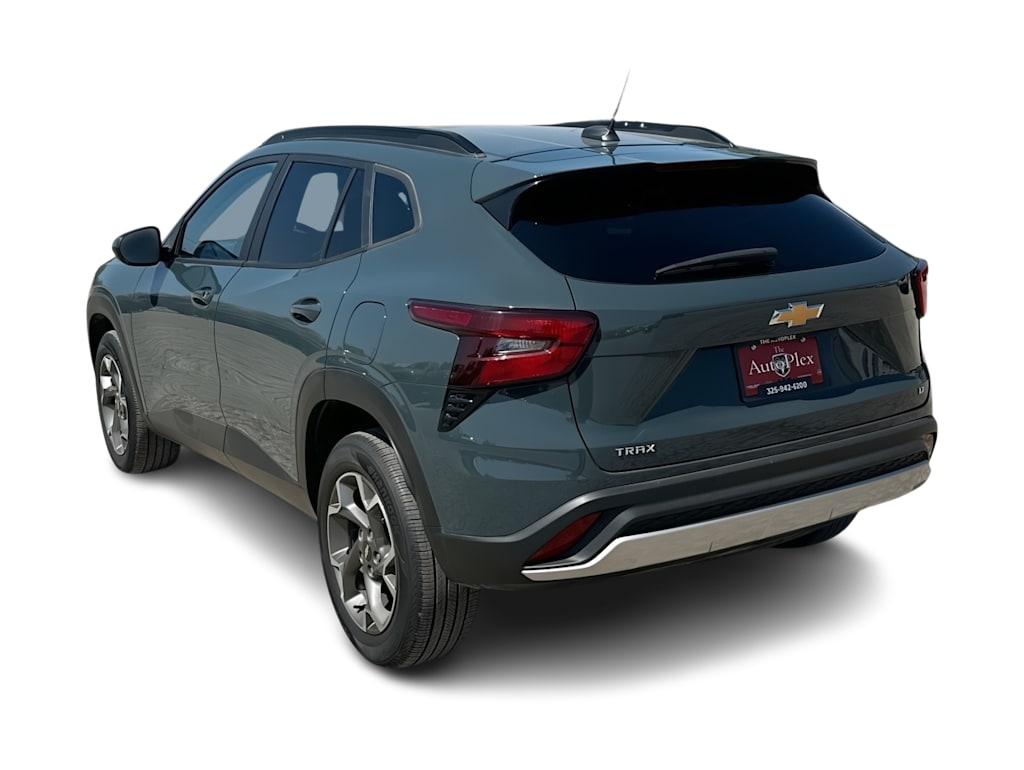 Thumbnail: 2025 Chevrolet Trax - 4