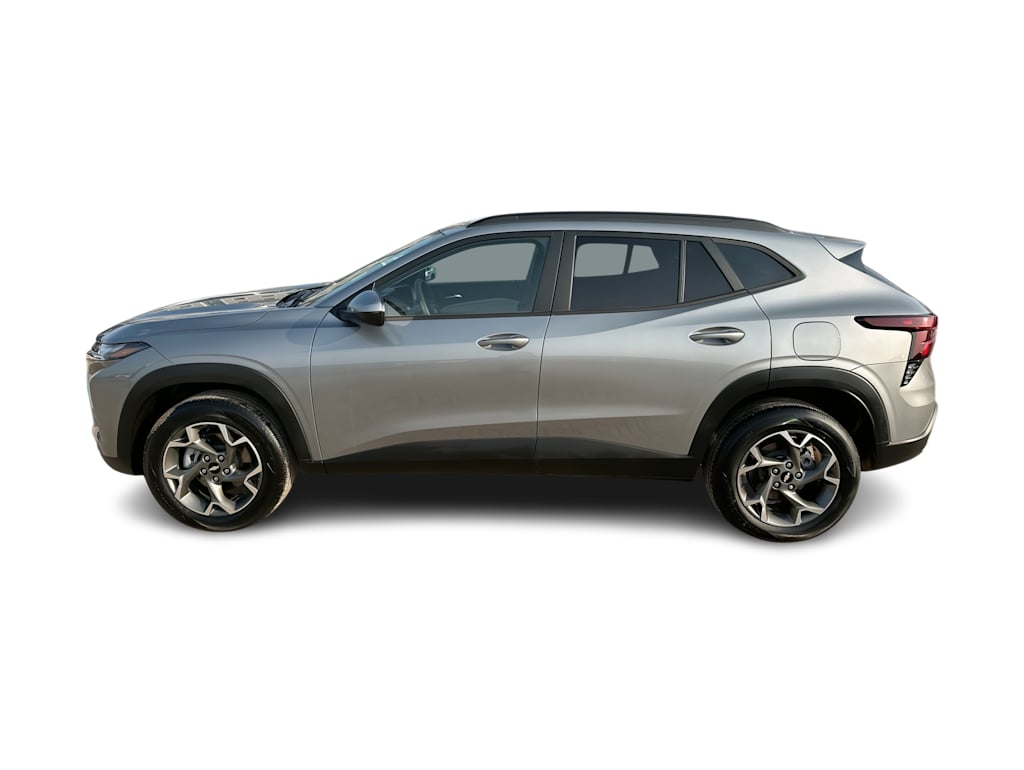 Thumbnail: 2025 Chevrolet Trax - 22