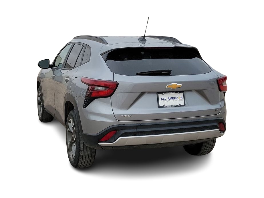 Thumbnail: 2025 Chevrolet Trax - 4