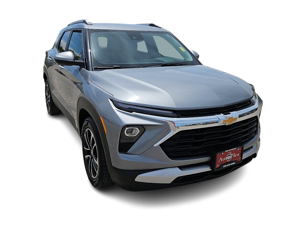 Thumbnail: 2025 Chevrolet TrailBlazer - 15