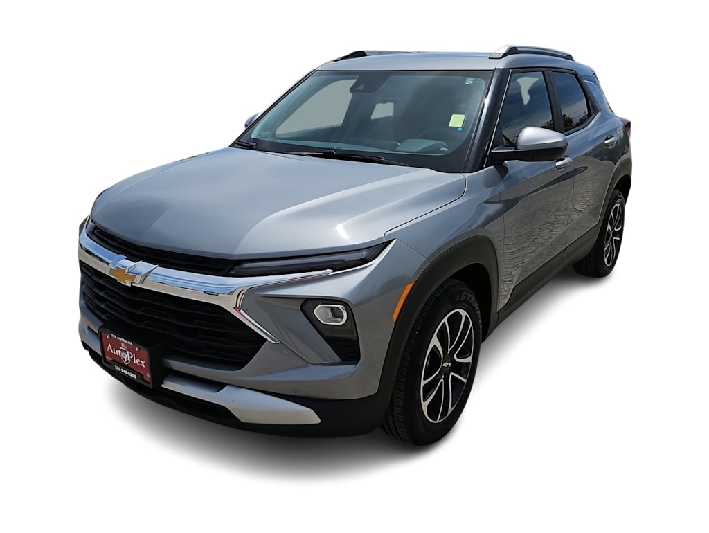 Thumbnail: 2025 Chevrolet TrailBlazer - 16