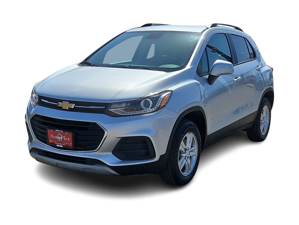 Used 2022 Chevrolet Trax LT with VIN KL7CJPSM3NB540454 for sale in Medford, OR