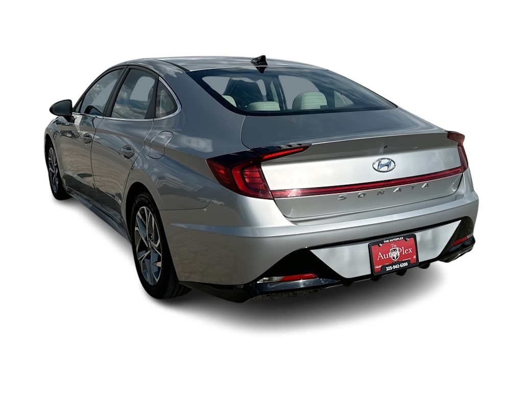 Thumbnail: 2023 Hyundai Sonata - 4