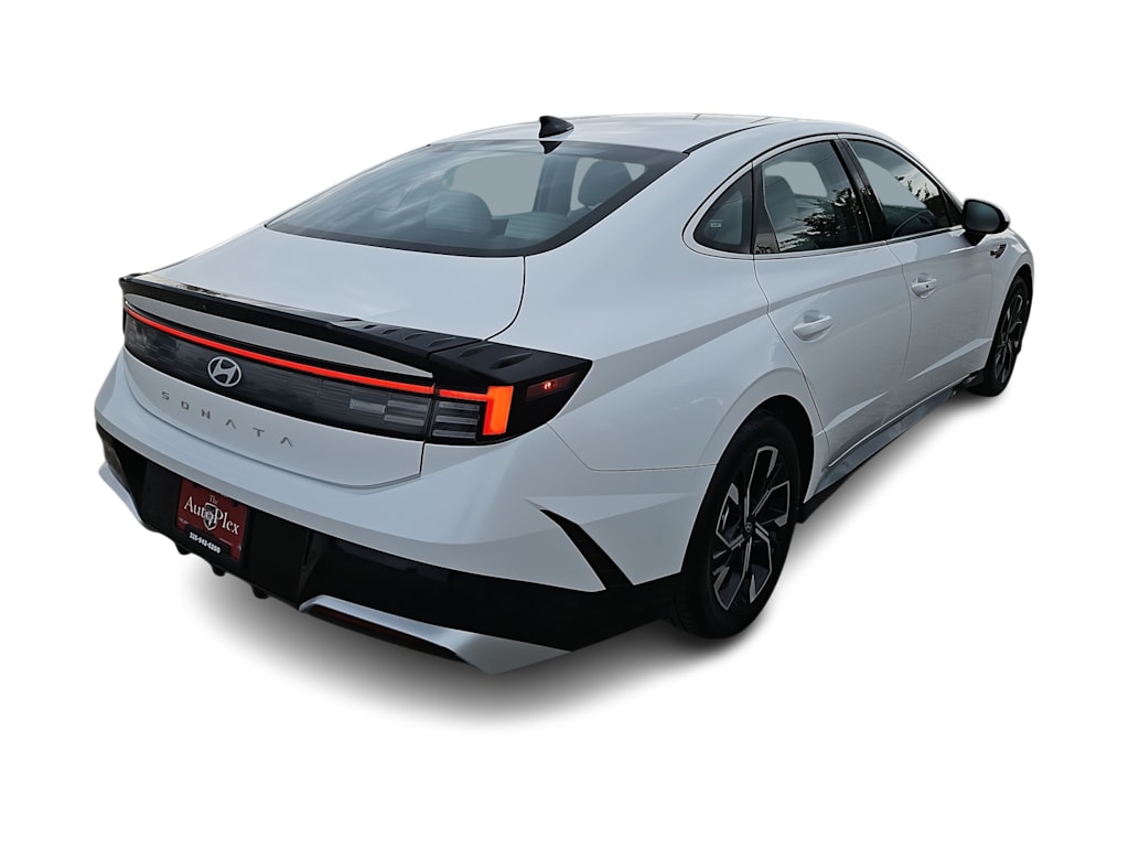 Thumbnail: 2024 Hyundai Sonata - 18