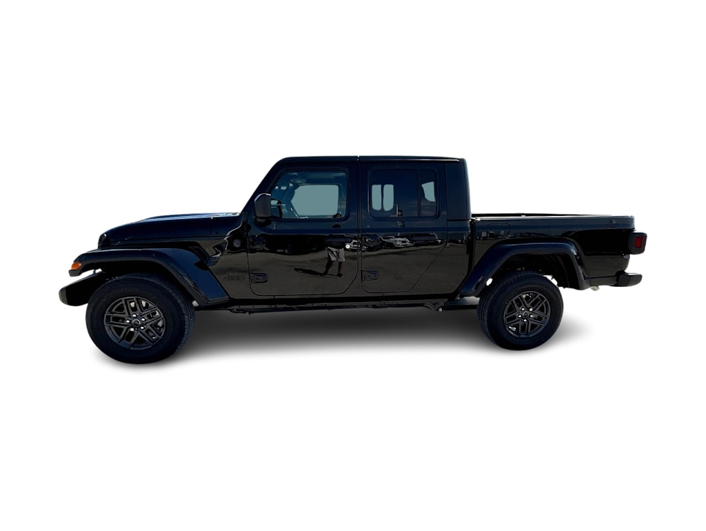 Thumbnail: 2025 Jeep Gladiator - 3