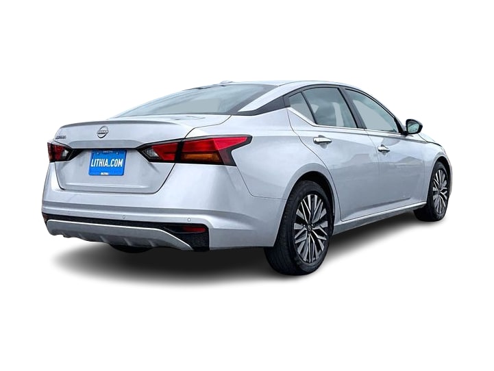 Thumbnail: 2025 Nissan Altima - 21