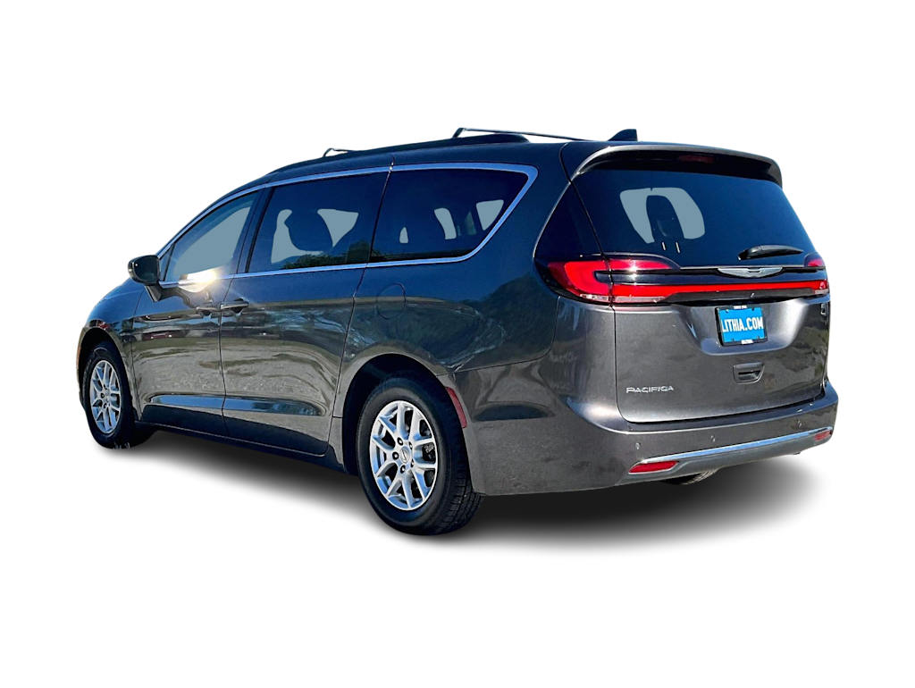 Thumbnail: 2022 Chrysler Pacifica - 4