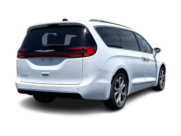 Thumbnail: 2024 Chrysler Pacifica - 15