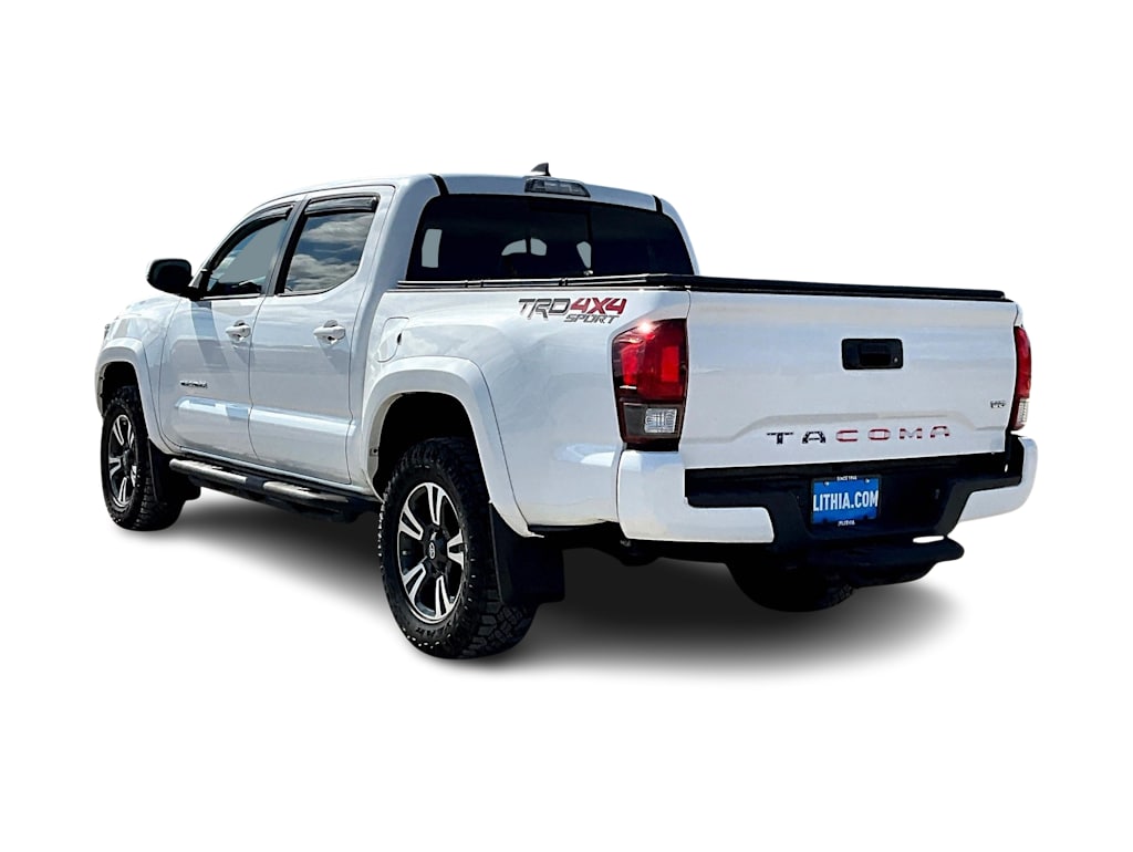 Thumbnail: 2019 Toyota Tacoma - 4