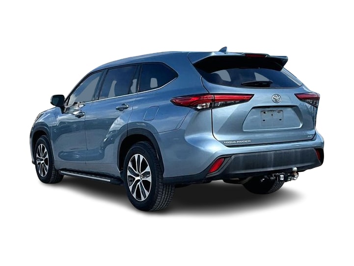 Thumbnail: 2022 Toyota Highlander - 4