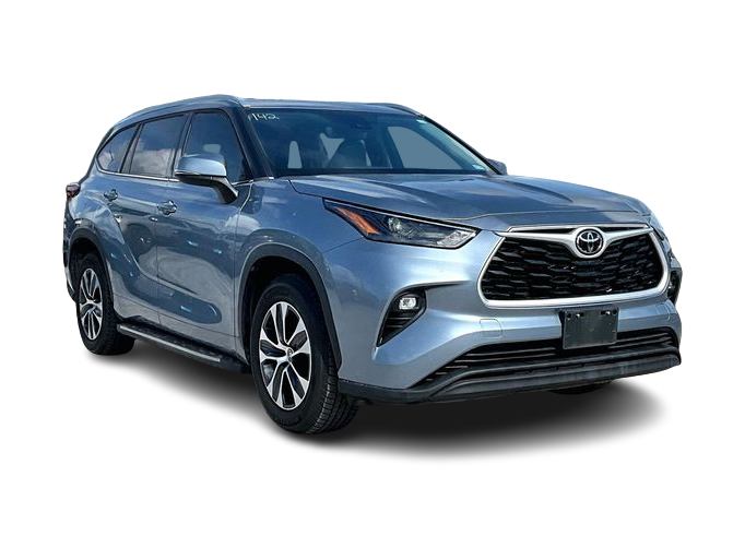 Thumbnail: 2022 Toyota Highlander - 14
