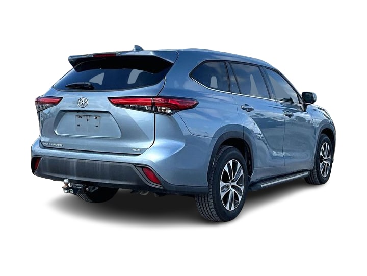 Thumbnail: 2022 Toyota Highlander - 15