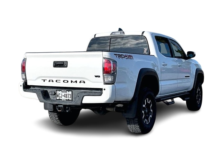 Thumbnail: 2020 Toyota Tacoma - 16