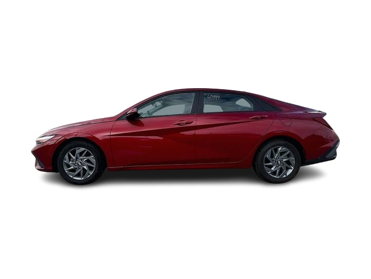 Thumbnail: 2024 Hyundai Elantra - 3