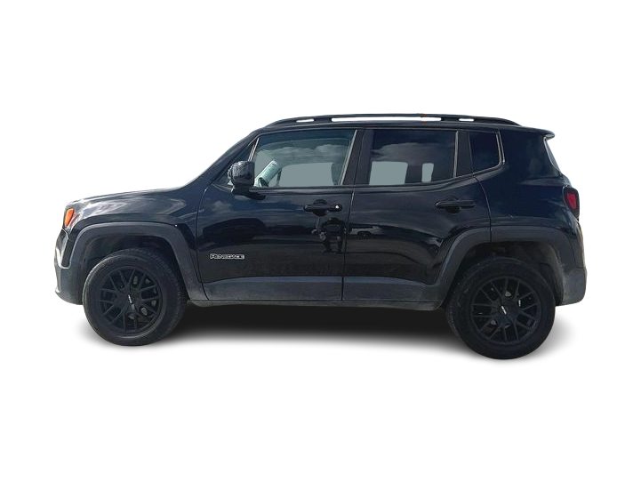 Thumbnail: 2017 Jeep Renegade - 3
